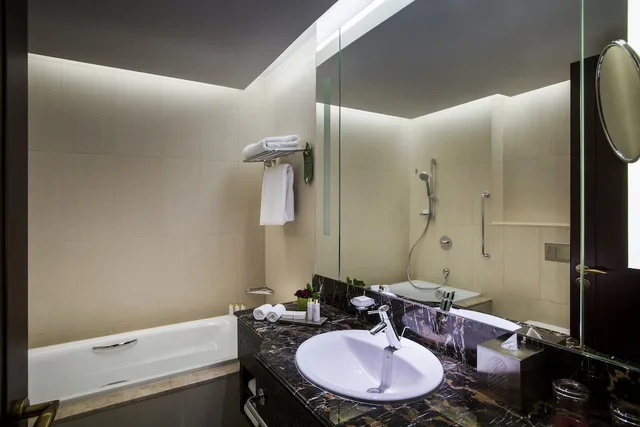 Basic, Residence, Studio, King Bed, Bab Al Qasr Residence 4/8