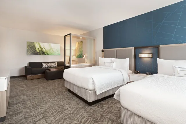 جناح كبير بسريرين كوين مع سرير سحّاب إضافي، SpringHill Suites by Marriott Ocala 2/9