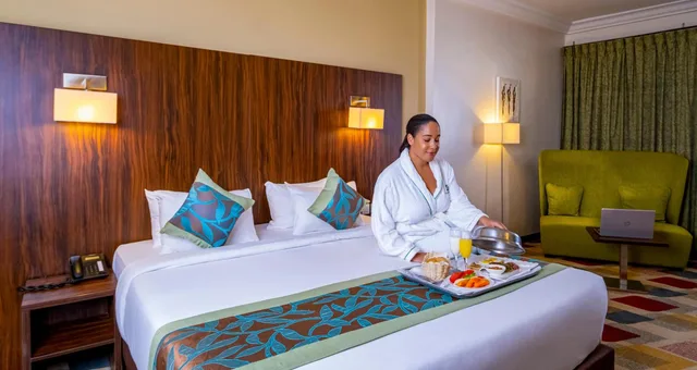 جناح جونيور، Alisa Hotel North Ridge 8/10