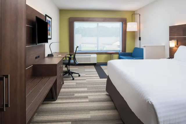 غرفة قياسية بسرير كينج، Holiday Inn Express And Suites Ruston 1/2
