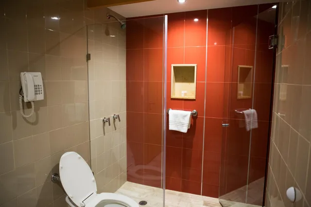 جناح جونيور، Sevilla Palace Hotel 8/9