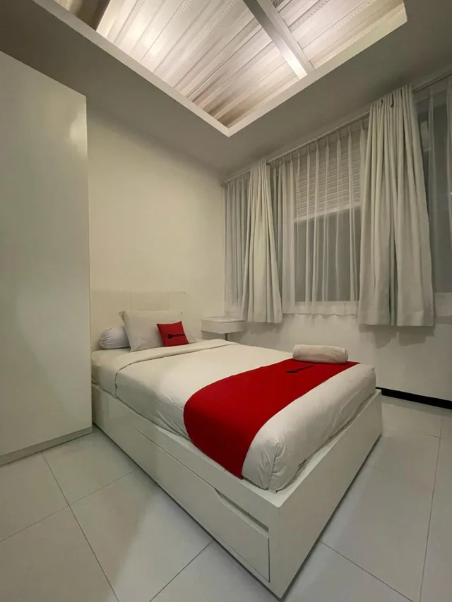 غرفة مفردة، Reddoorz Plus Near Parahyangan University 1/4