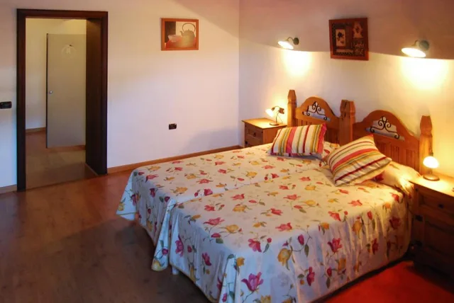 جناح جونيور، Bentor Rural Hotel 3/8