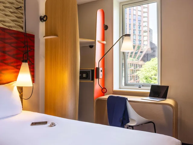 غرفة بسريرين منفصلين، Ibis Rotterdam City Centre 7/10