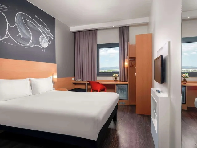 غرفة بسريرين منفصلين، Ibis Ankara Airport 1/10
