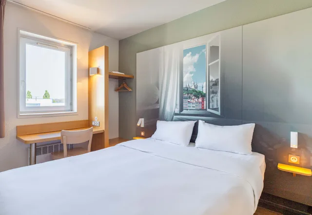 غرفة قياسية بسرير مزدوج، B&B Hotel Lyon Saint Bonnet Mid Plaine 1/6
