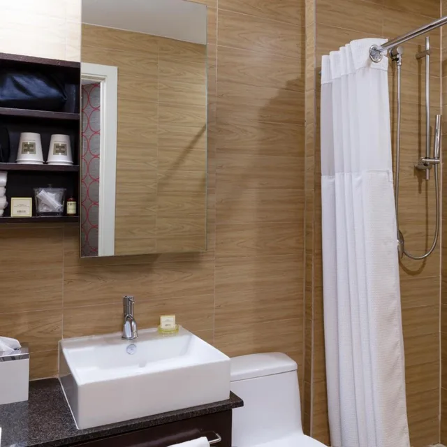 غرفة اقتصادية مفردة، The Empire Hotel 2/3