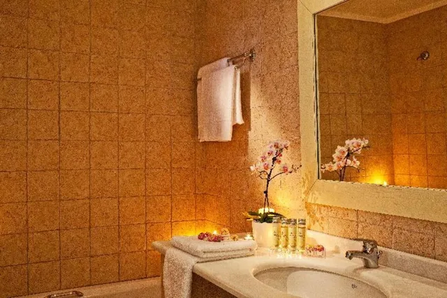 Room, Twin Beds, Water Front، Civitel Creta Beach 8/9