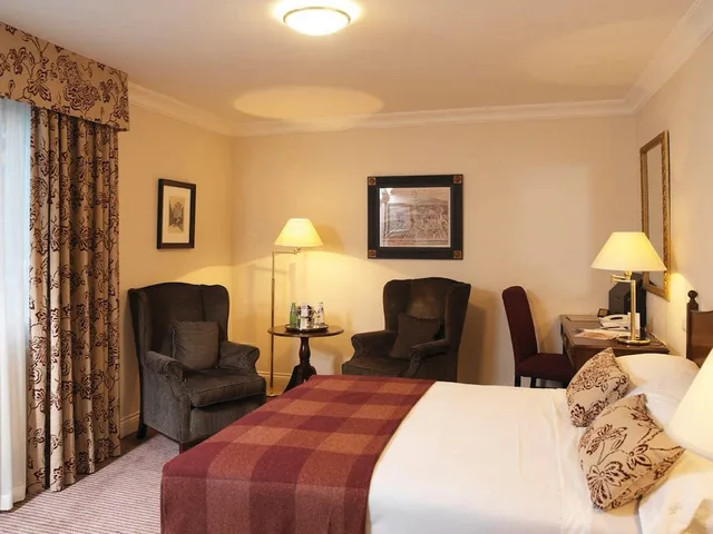 Room, Double Bed, Accessible, Macdonald Frimley Hall Hotel And Spa 3/5
