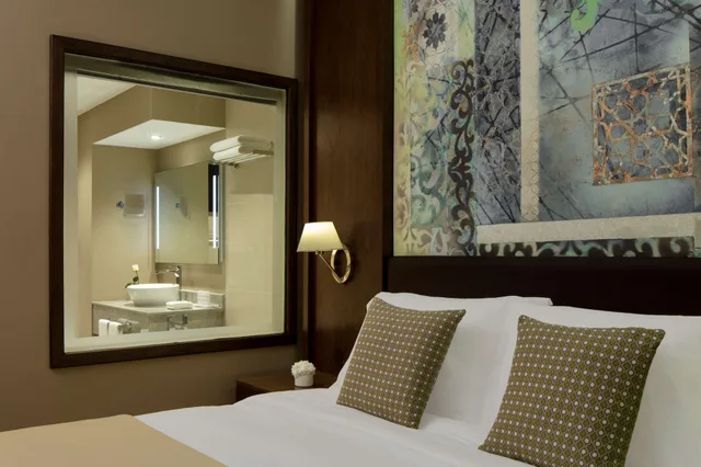 جناح بسرير كينج بإطلالة على البحر، RADISSON BLU HOTEL, SOHAR 9/9