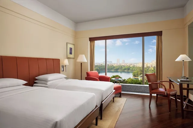 Club, King Bed, HYATT REGENCY KOLKATA 2/6