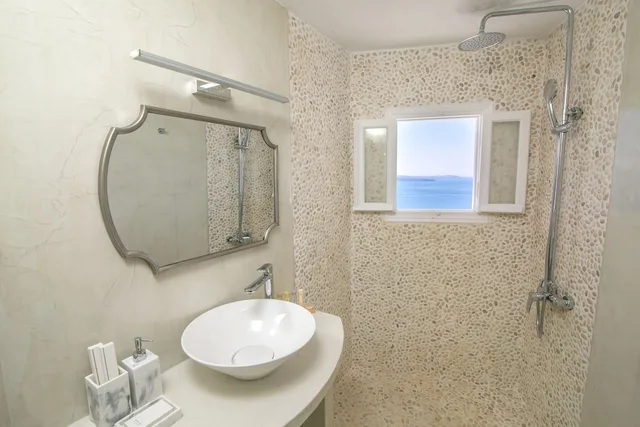 Interior, Nest, Villa, Queen Bed, Sea View, Indoor Jetted Tub، White Pearl Villas 3/3