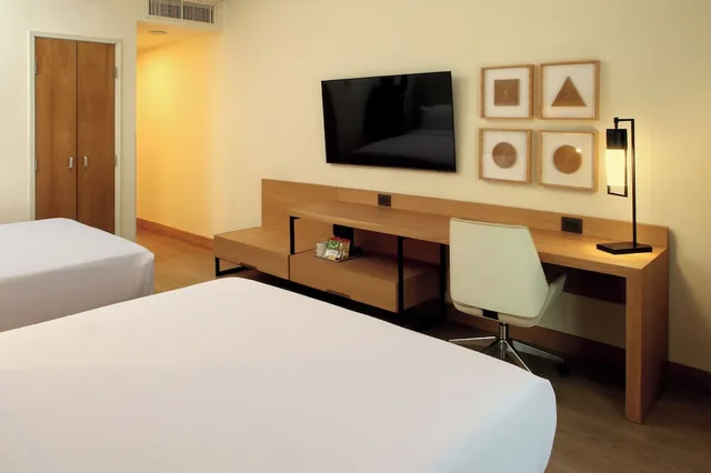 غرفة قياسية بسريرين مزدوجين، Crowne Plaza Torreon 5/10