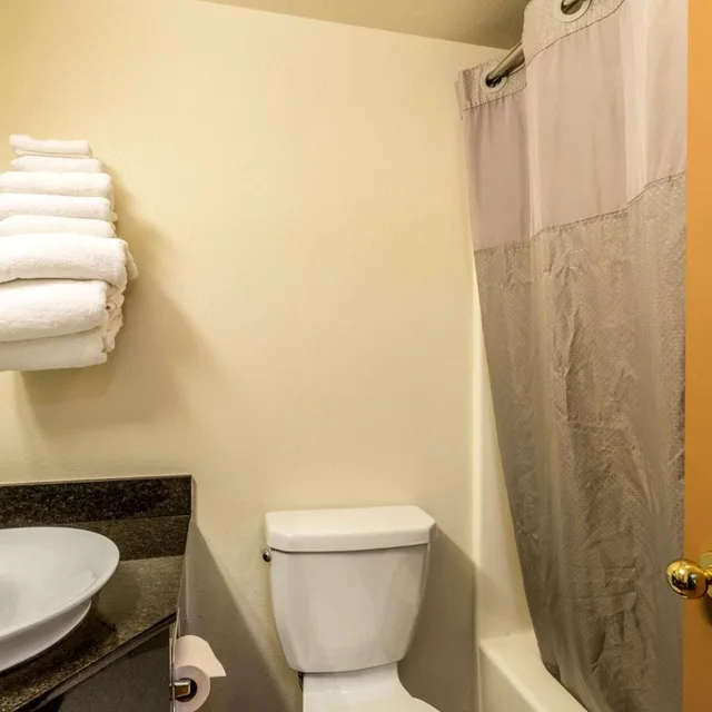 غرفة بسرير كوين، Motel6 Great Falls, MT 8/9