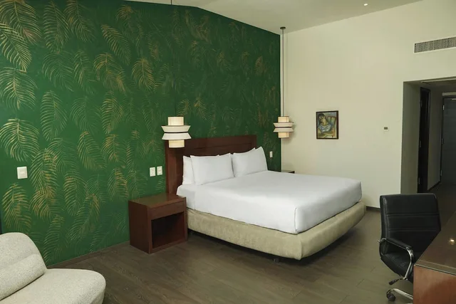 غرفة بسرير كينج بإطلالة على المسبح، Los Tajibos, Santa Cruz de la Sierra, a Tribute Portfolio Hotel 6/10