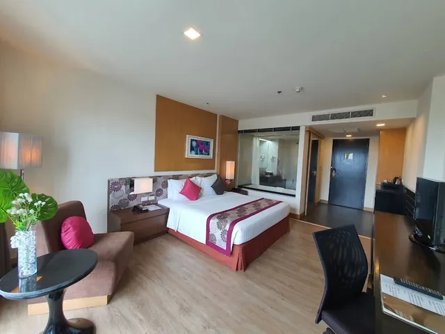 غرفة ديلوكس بسرير كينج بشرفة، Amaranth Suvarnabhumi Hotel 6/19