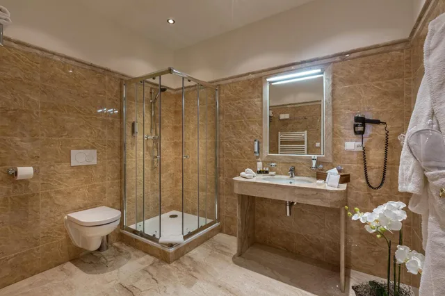 غرفة تنفيذية عائلية بسرير فردي، Little King Hotel U Malvaze 7/7