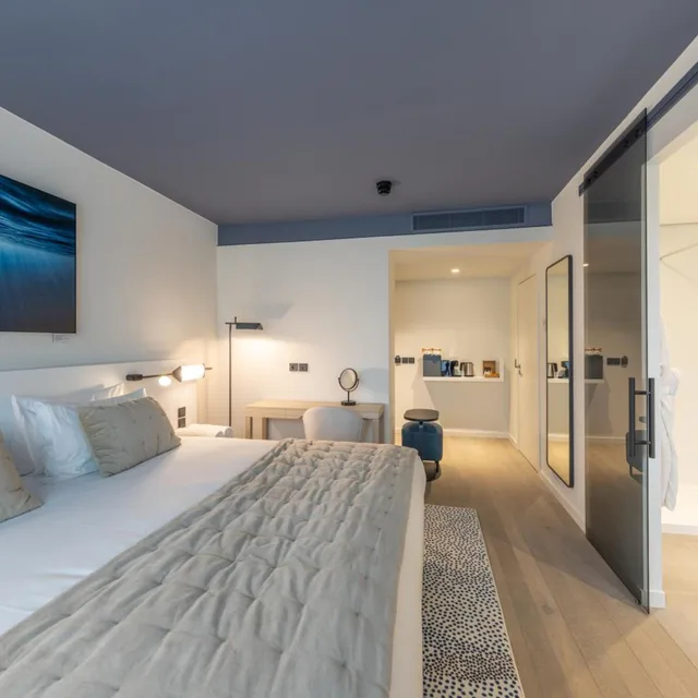 Premium, Pool Access، Indigo Cagnes Sur Mer 3/10