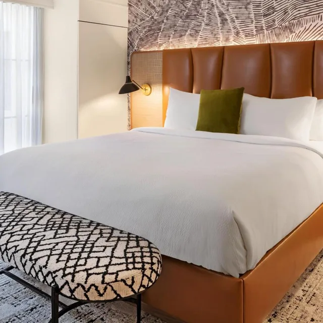 جناح بسرير كوين بغرفتي نوم، Burton House, Beverly Hills, A Tribute Portfolio Hotel 2/8