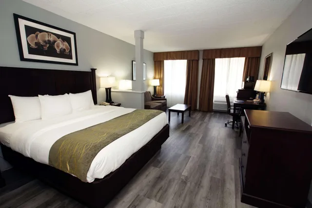 جناح بسرير كينج، Best Western Paramus Hotel & Suites 1/4
