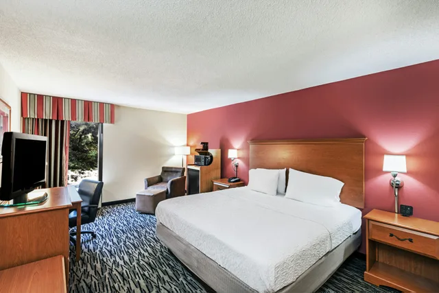 غرفة بسرير كينج، Hampton Inn Aiken 1/3