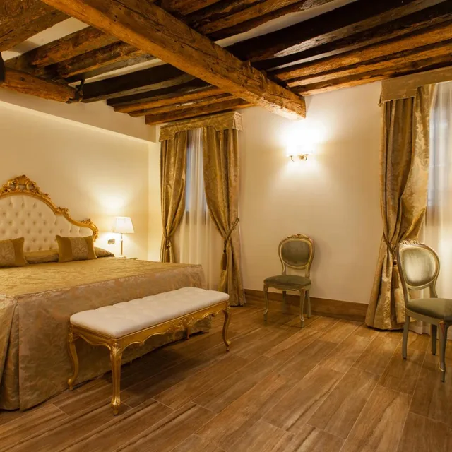 غرفة بسرير مزدوج أو سريرين منفصلين، Hotel Al Ponte Mocenigo 5/8