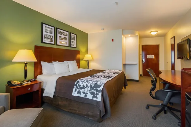 غرفة قياسية بسرير كينج، Sleep Inn & Suites Manchester 2/6