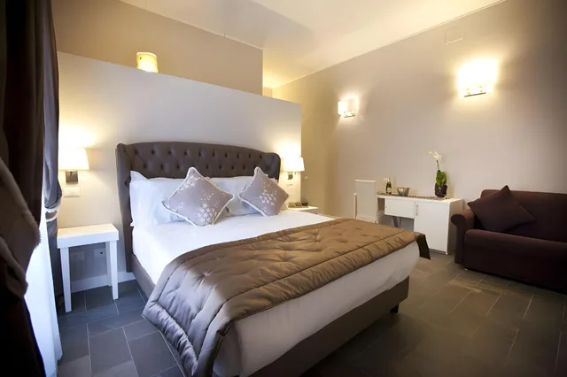 جناح جونيور بسرير كينج مع أريكة، Chic Town Luxury Rooms 1/1