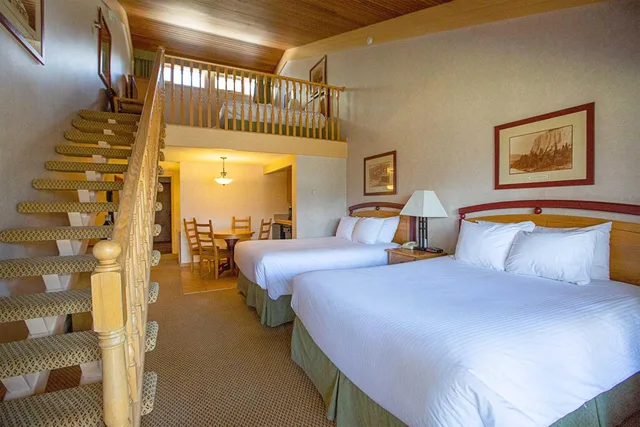 غرفة سوبيريور عائلية، Fairmont Hot Springs Resort 1/10