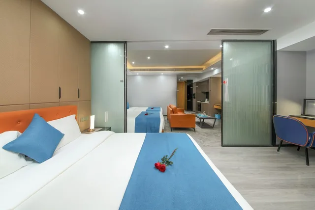شقة ديلوكس بسرير كوين وسريرين مزدوجين بغرفتي نوم، Pengman International Apartment Hotel (Beijing Road Jiedeng Duhui) 1/8