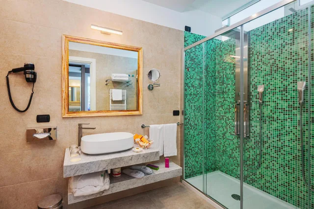 جناح تنفيذي بشرفة مع أريكة، Hotel Excelsior 7/7