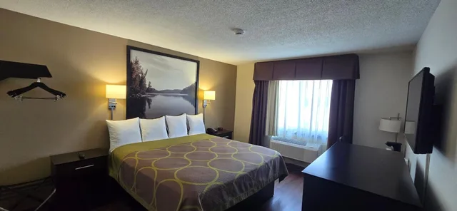 غرفة بسرير كوين لذوي الإعاقة، Super 8 By Wyndham Rogers Minnesota 6/10