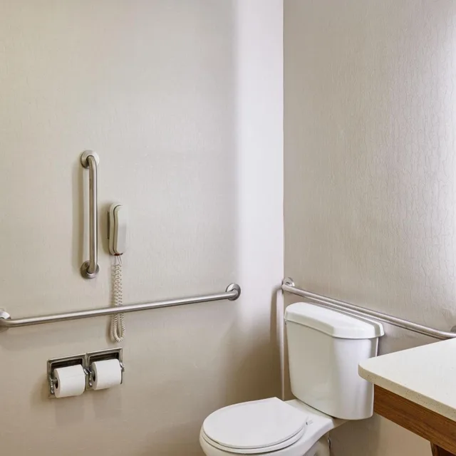 استوديو بسرير كينج مع أريكة بحوض استحمام لذوي الإعاقة، Springhill Suites Phoenix Tempe Airport 4/10
