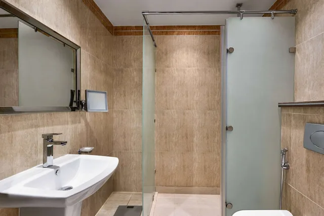 شقة بسرير كينج وسريرين منفصلين بإطلالة على المدينة بغرفتي نوم، Wyndham Doha West Bay 5/6
