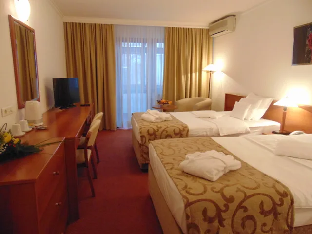 غرفة قياسية بسرير مزدوج أو سريرين منفصلين، HOTEL M 3/8