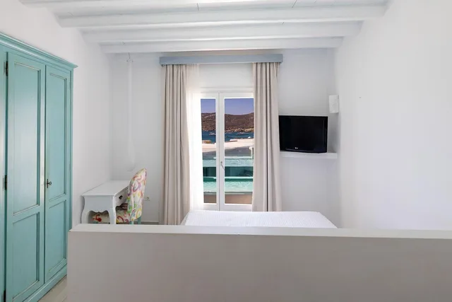غرفة سوبيريور بإطلالة على البحر بمسبح خاص، Arte & Mare Elia Mykonos Luxury Suites & Spa 3/4