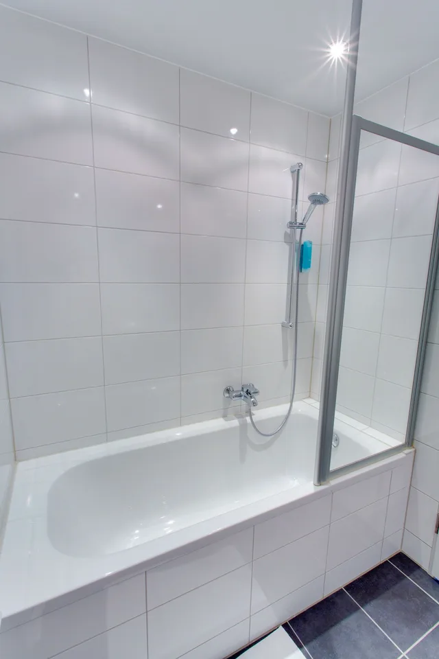 شقة بسريرين منفصلين مع أريكة، Biendo Hotel Chemnitz 1/2