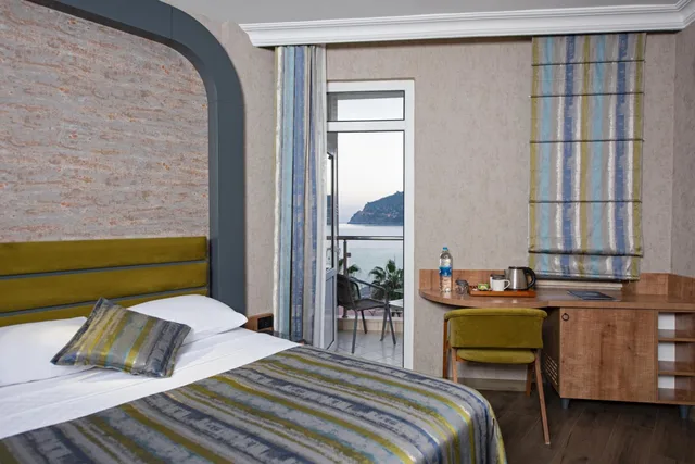غرفة سوبيريور بسرير مزدوج أو سريرين منفصلين بإطلالة على البحر، Monart City Hotel All Inclusive 4/4