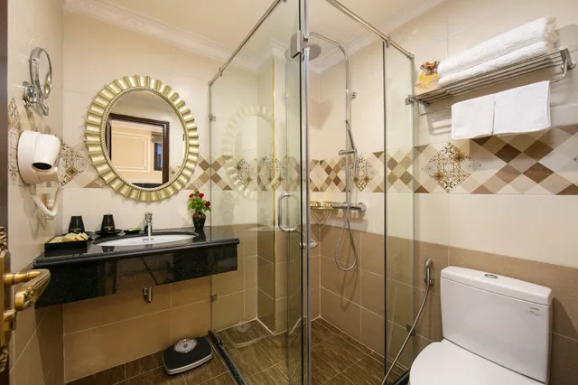 غرفة بريميوم بسريرين منفصلين بإطلالة على المدينة، Royal Holiday Hanoi Hotel 10/10