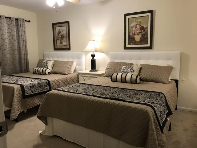 Deluxe, House, 1 King and 1 Single Beds, 1 Queen and 1 Single Bed, Canal View, 2 Sofa, Private Pool، Villa Marco Island 5/6