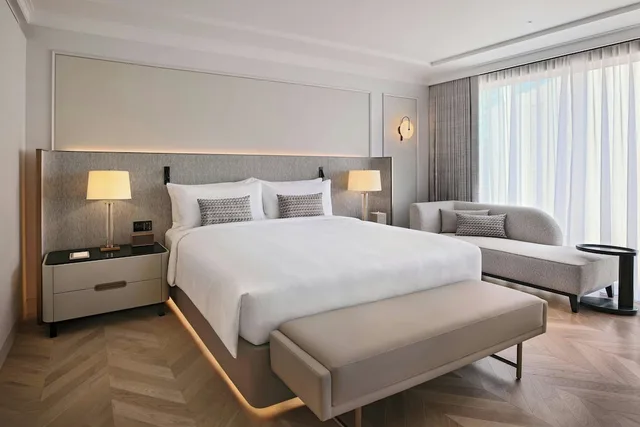 غرفة تنفيذية بسرير كينج، JW MARRIOTT HOTEL KUWAIT CITY 3/9