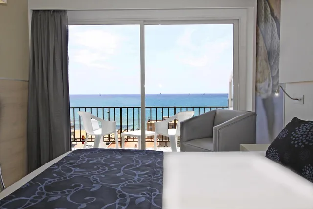 غرفة سوبيريور بسريرين منفصلين، BG Hotel Java 3/4
