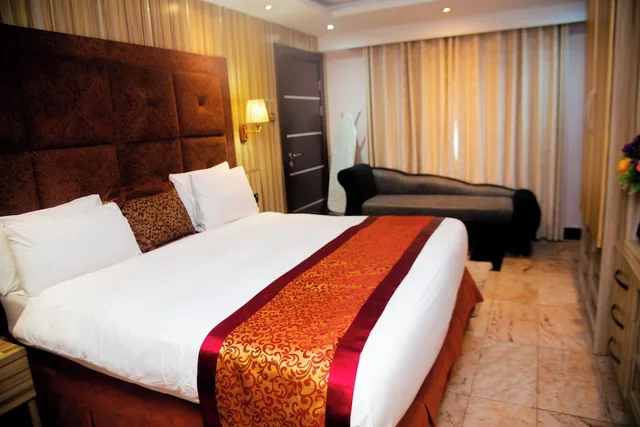 غرفة سوبيريور بسرير كينج، GOLDEN TULIP PORT HARCOURT 4/7