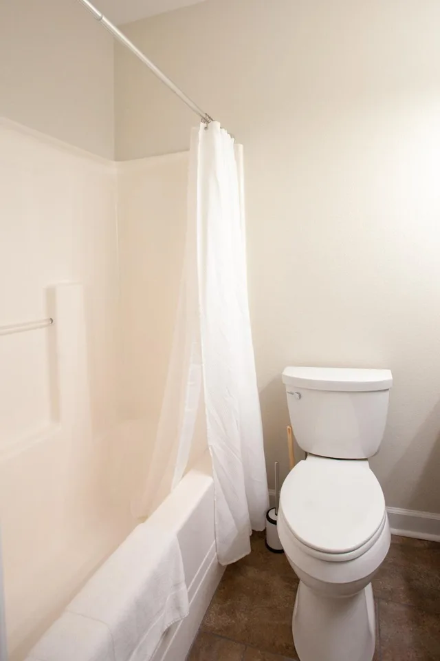 جناح بسرير كوين، The Respite Bed and Breakfast 2/4