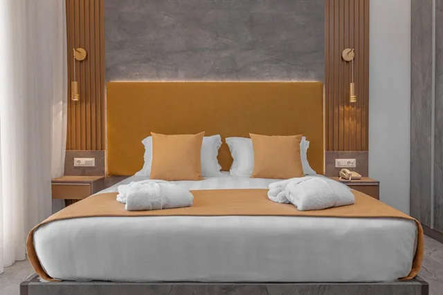 غرفة بسرير مزدوج أو سريرين منفصلين بإطلالة على المدينة، Rhodos Horizon Boutique - Adults Only 2/10