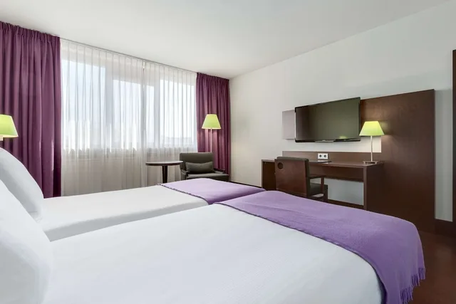 غرفة سوبيريور، NH Maastricht Hotel 1/5