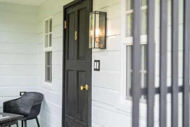 Signature Cottage One Queen, Travellers Beach Resort 4/5