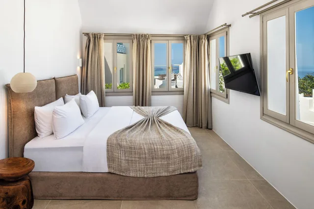 غرفة تنفيذية بسرير مزدوج بإطلالة جزئية على البحر، Ira Hotel Spa 5/7