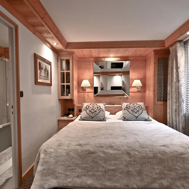 Standard, Double Bed, Village View, Bathtub، Hôtel Tsanteleina 2/6