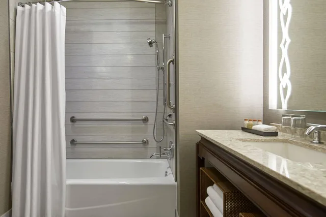 Room, 2 Queen Beds, Concierge Level، RENAISSANCE DALLAS AT PLANO LEGACY WEST HOTEL 4/10
